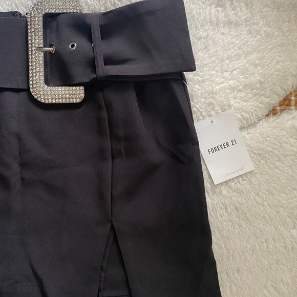 Forever 21 Black Mini Skirt w/ Oversized Rhinestone Buckle – XS – NWT - Picture 5 of 14